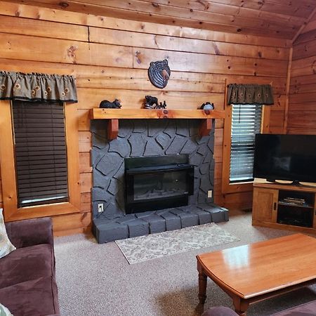Story Brook: Beautiful True Log Cabin! Close To Dollywood, State Park, And More! Sevierville Esterno foto