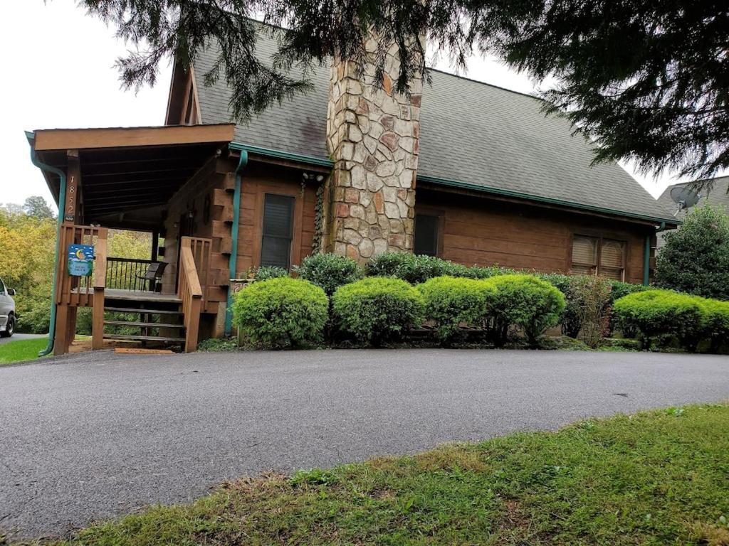 Story Brook: Beautiful True Log Cabin! Close To Dollywood, State Park, And More! Sevierville Esterno foto