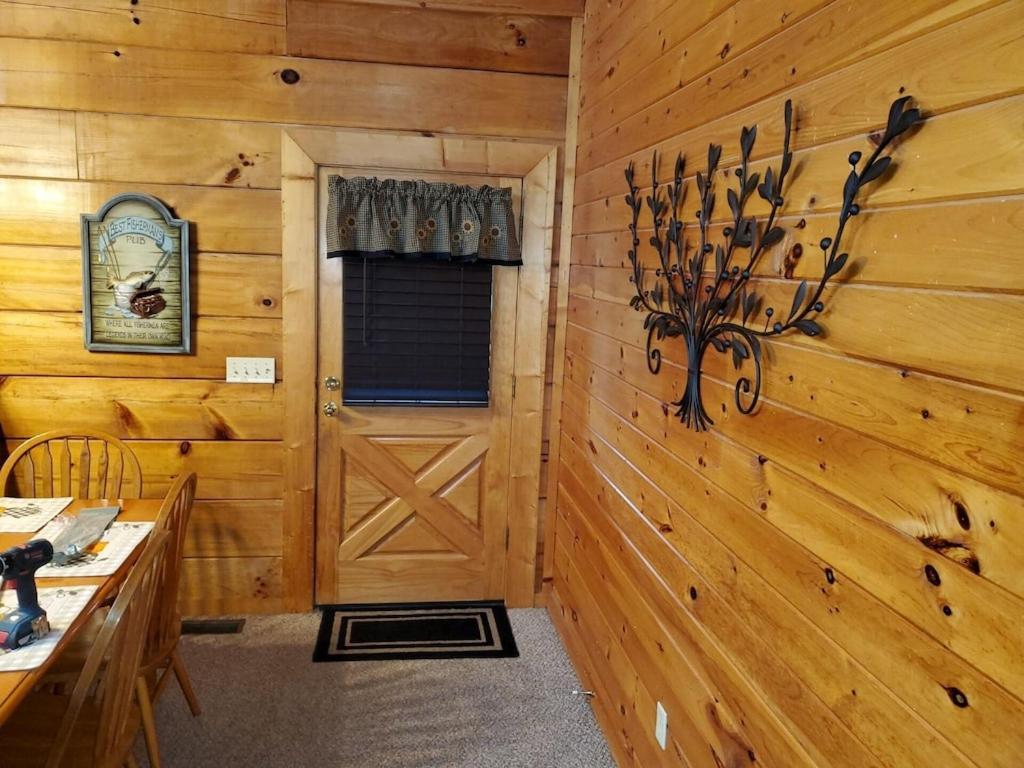 Story Brook: Beautiful True Log Cabin! Close To Dollywood, State Park, And More! Sevierville Esterno foto