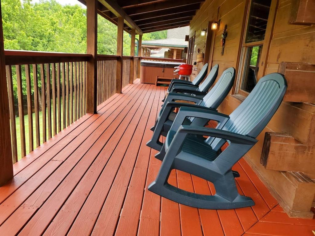 Story Brook: Beautiful True Log Cabin! Close To Dollywood, State Park, And More! Sevierville Esterno foto